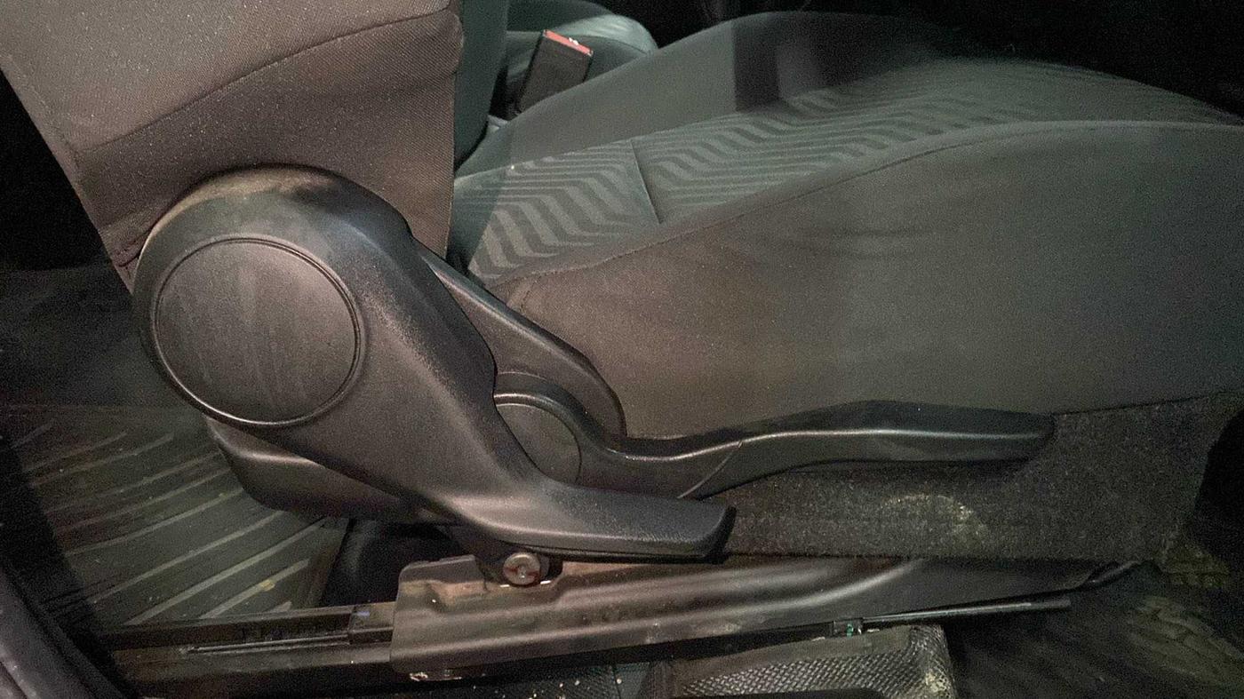 2019 Maruti Swift VXI, Petrol, Manual, 13,167 km, Driver Side Adjustment Panel