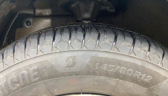 2014 Hyundai Eon D-LITE, Petrol, Manual, 59,177 km, Left Front Tyre Tread