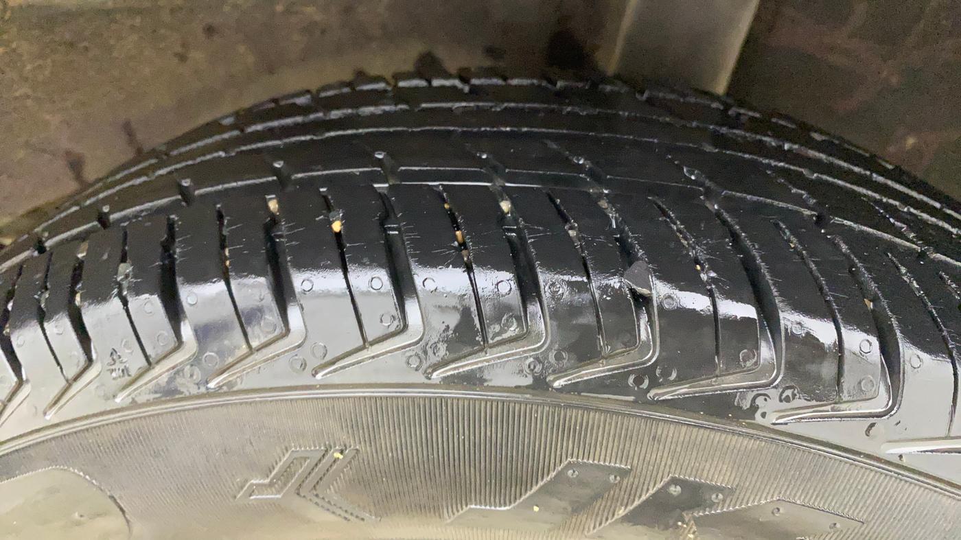 2019 Datsun Redi Go S 1.0 AMT, Petrol, Automatic, 29,332 km, Left Rear Tyre Tread