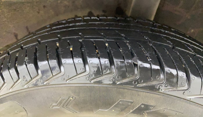 2019 Datsun Redi Go S 1.0 AMT, Petrol, Automatic, 29,332 km, Left Rear Tyre Tread