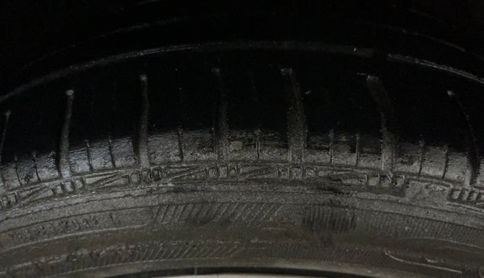 2016 Hyundai Grand i10 MAGNA 1.2 KAPPA VTVT, Petrol, Manual, 96,223 km, Right Front Tyre Tread
