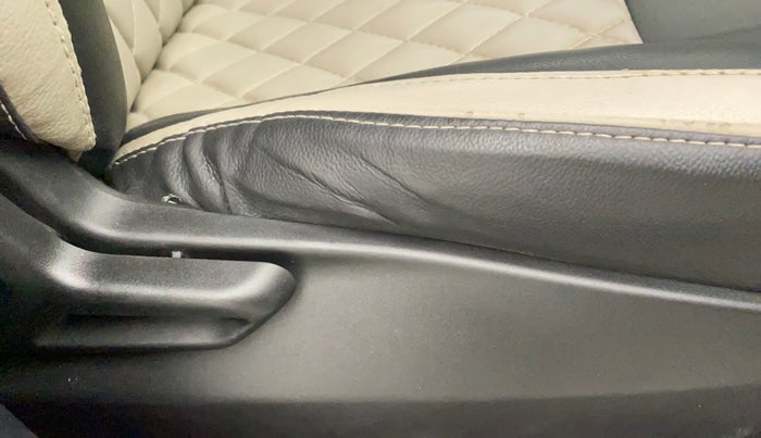 2021 Tata Tiago XE PETROL, Petrol, Manual, 43,193 km, Driver Side Adjustment Panel