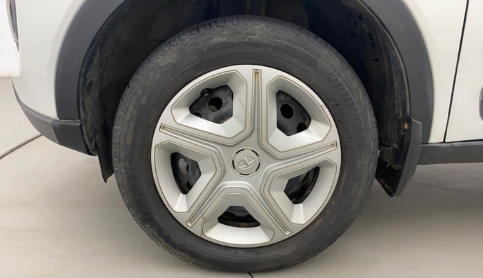 2022 Tata NEXON XM DIESEL, Diesel, Manual, 17,148 km, Left Front Wheel