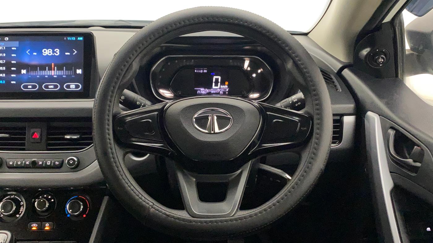 2022 Tata NEXON XM DIESEL, Diesel, Manual, 17,148 km, Steering Wheel Close Up