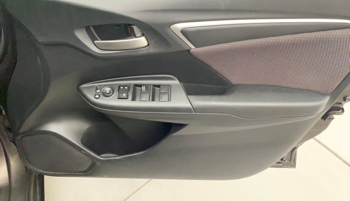 2019 Honda WR-V 1.2L I-VTEC VX MT, Petrol, Manual, 89,789 km, Driver Side Door Panels Control