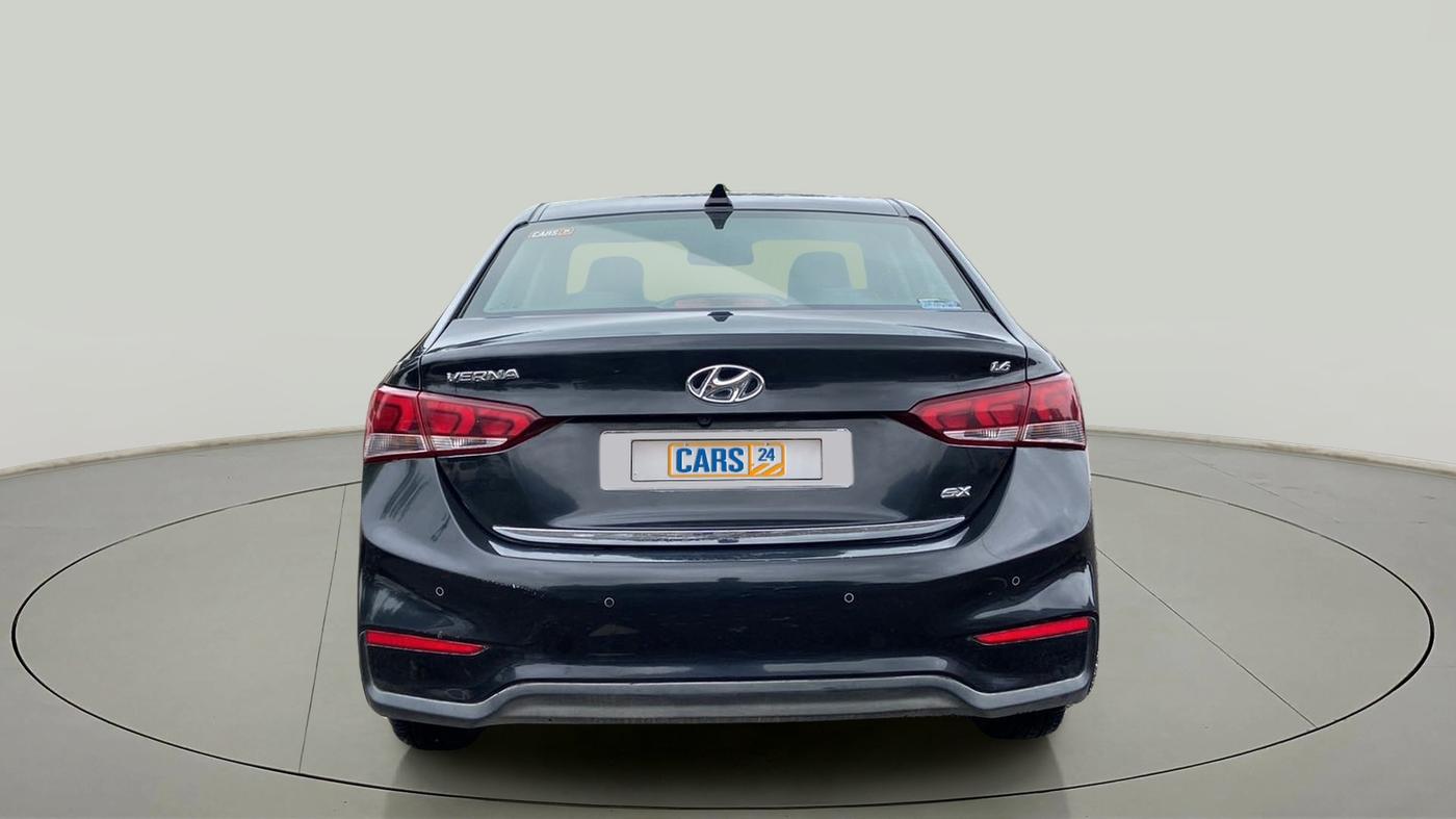 2018 Hyundai Verna 1.6 VTVT SX, Petrol, Manual, 37,823 km, Back/Rear