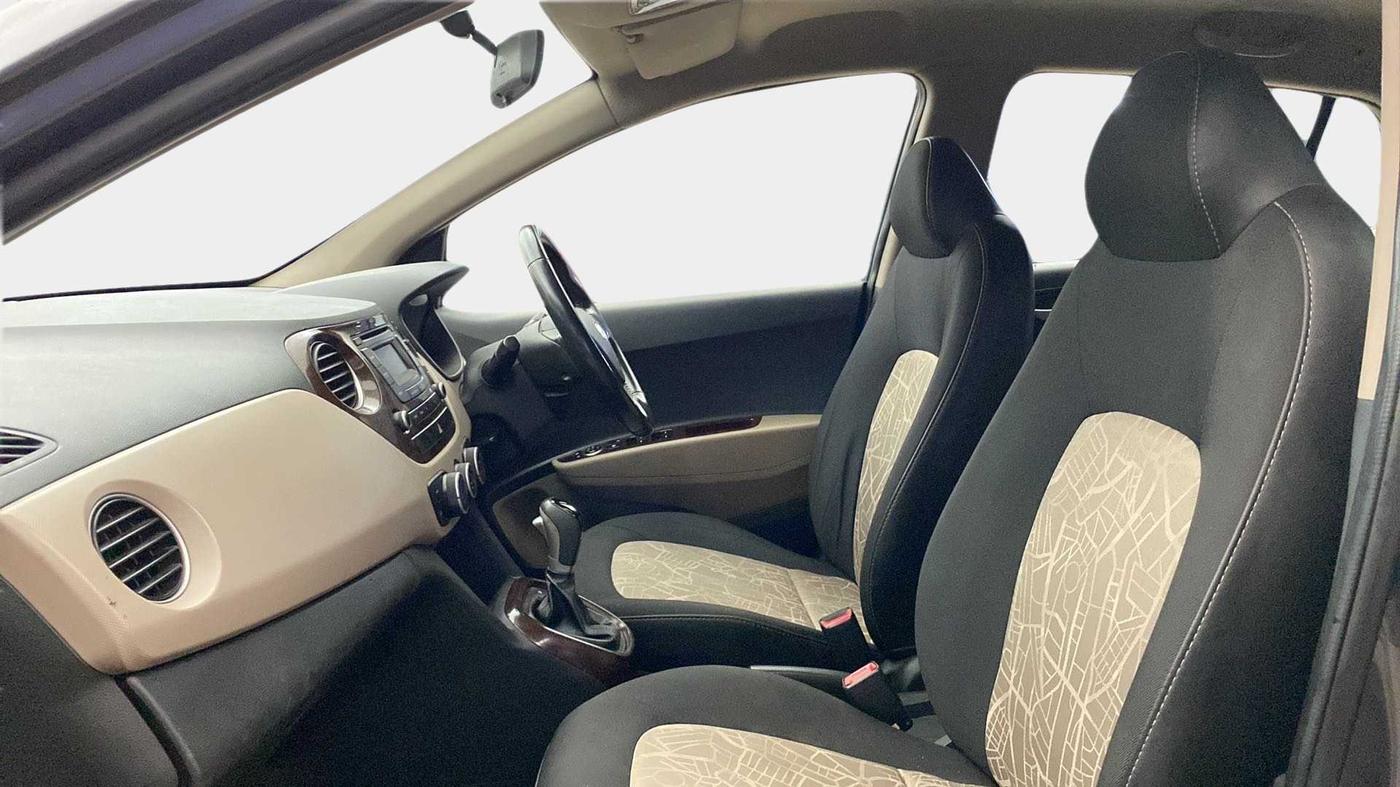 2014 Hyundai Grand i10 ASTA AT 1.2 KAPPA VTVT, Petrol, Automatic, 80,645 km, Right Side Front Door Cabin