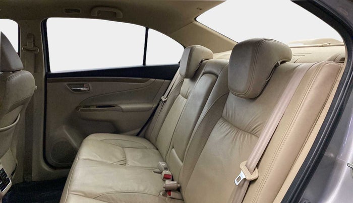 2018 Maruti Ciaz ALPHA 1.5 SHVS PETROL, Petrol, Manual, 76,288 km, Right Side Rear Door Cabin