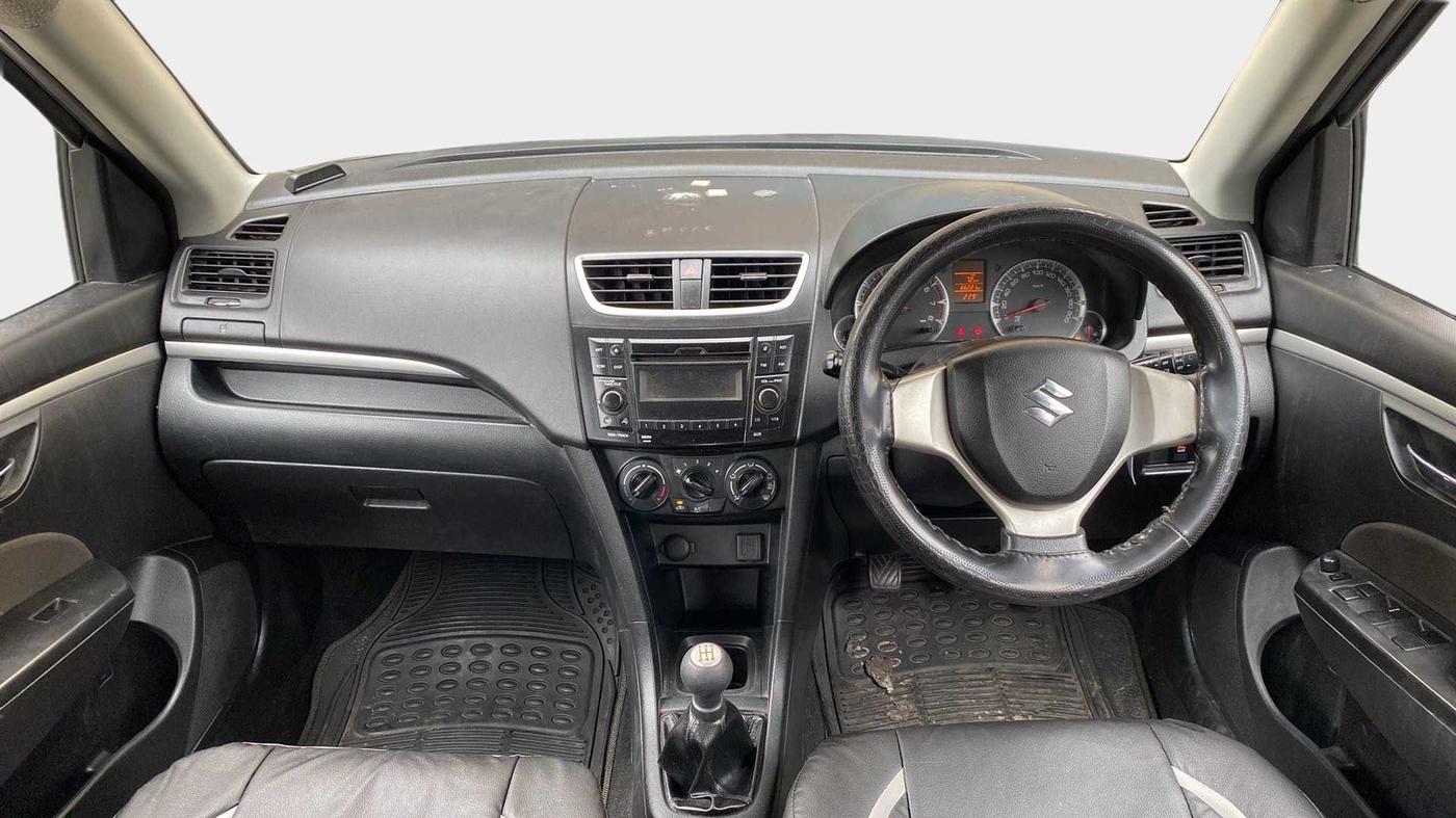2014 Maruti Swift VXI, Petrol, Manual, 66,226 km, Dashboard