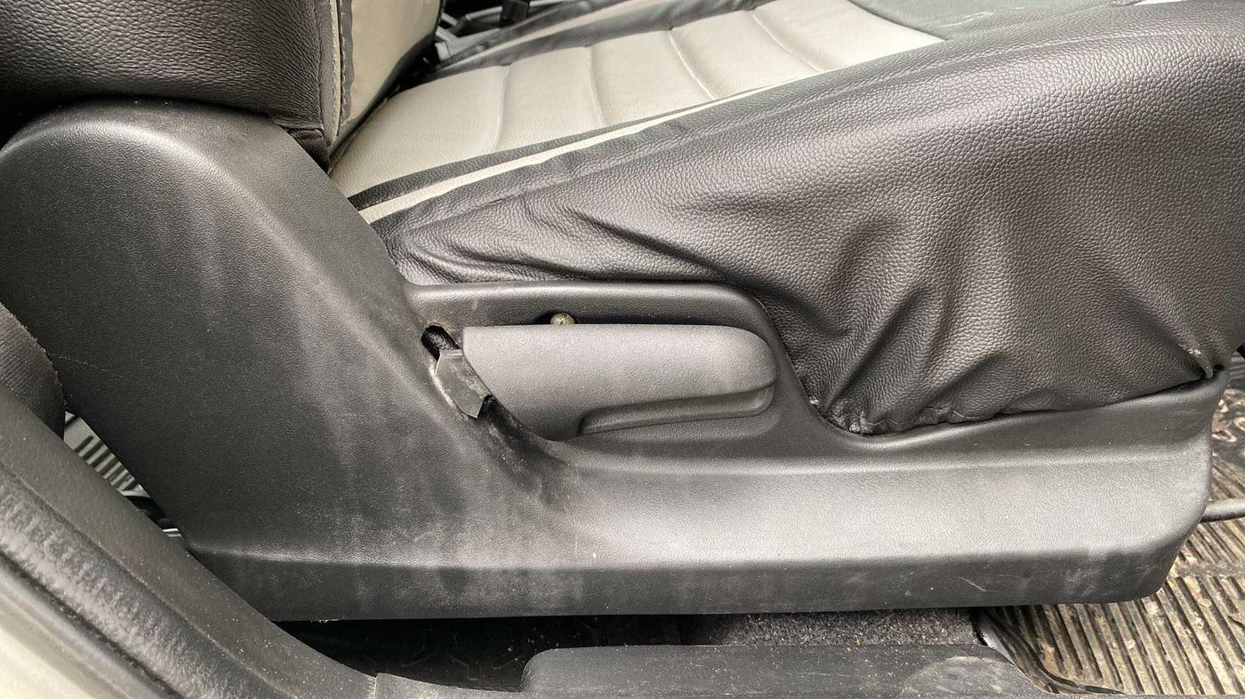 2014 Maruti Swift VXI, Petrol, Manual, 66,226 km, Driver Side Adjustment Panel