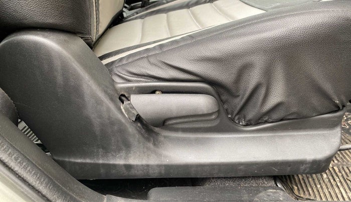 2014 Maruti Swift VXI, Petrol, Manual, 66,226 km, Driver Side Adjustment Panel