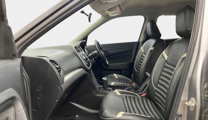 2019 Maruti Vitara Brezza VDI AMT, Diesel, Automatic, 86,677 km, Right Side Front Door Cabin