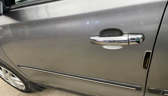 2019 Maruti Vitara Brezza VDI AMT, Diesel, Automatic, 86,677 km, Front passenger door - Minor scratches