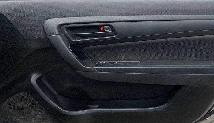 2019 Maruti Vitara Brezza VDI AMT, Diesel, Automatic, 86,677 km, Driver Side Door Panels Control