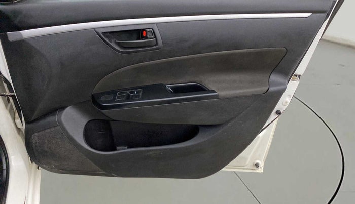 2016 Maruti Swift LXI (O), Petrol, Manual, 69,235 km, Driver Side Door Panels Control