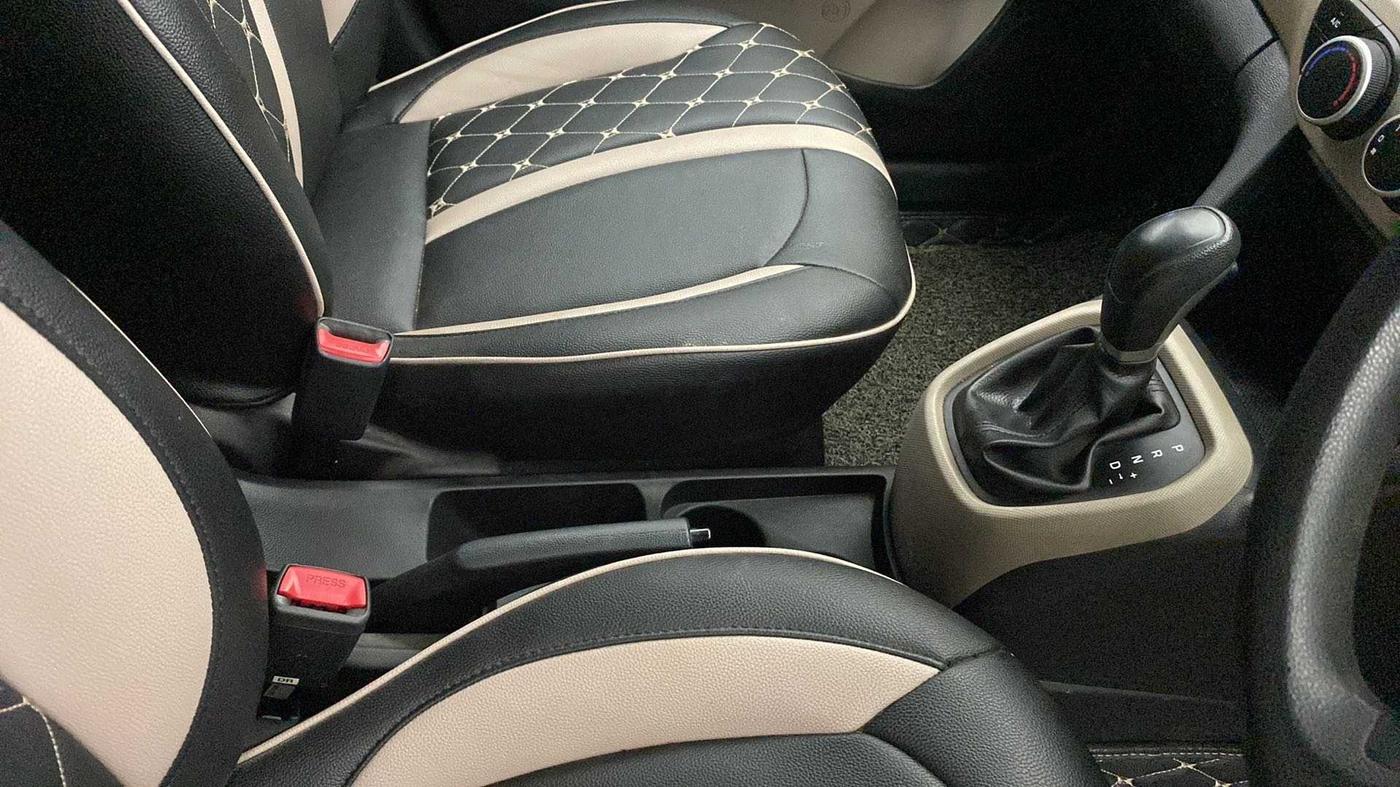 2018 Hyundai Grand i10 MAGNA AT 1.2 KAPPA VTVT, Petrol, Automatic, 28,911 km, Gear Lever