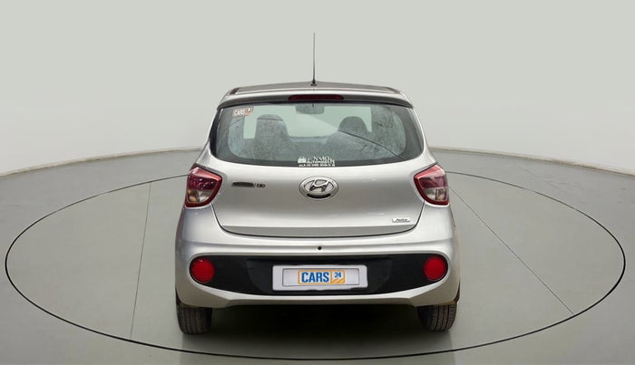 2018 Hyundai Grand i10 MAGNA AT 1.2 KAPPA VTVT, Petrol, Automatic, 28,911 km, Back/Rear
