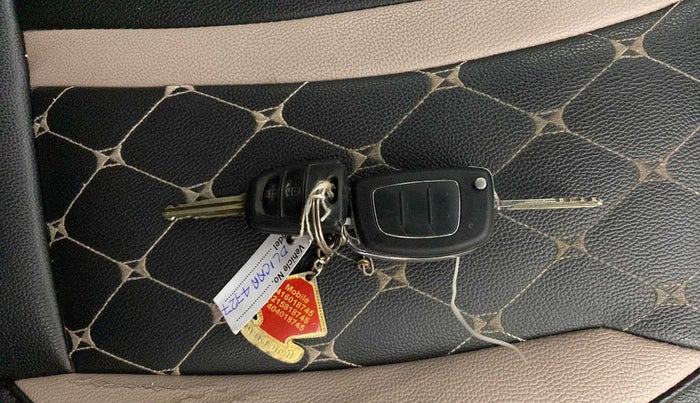 2018 Hyundai Grand i10 MAGNA AT 1.2 KAPPA VTVT, Petrol, Automatic, 28,911 km, Key Close Up