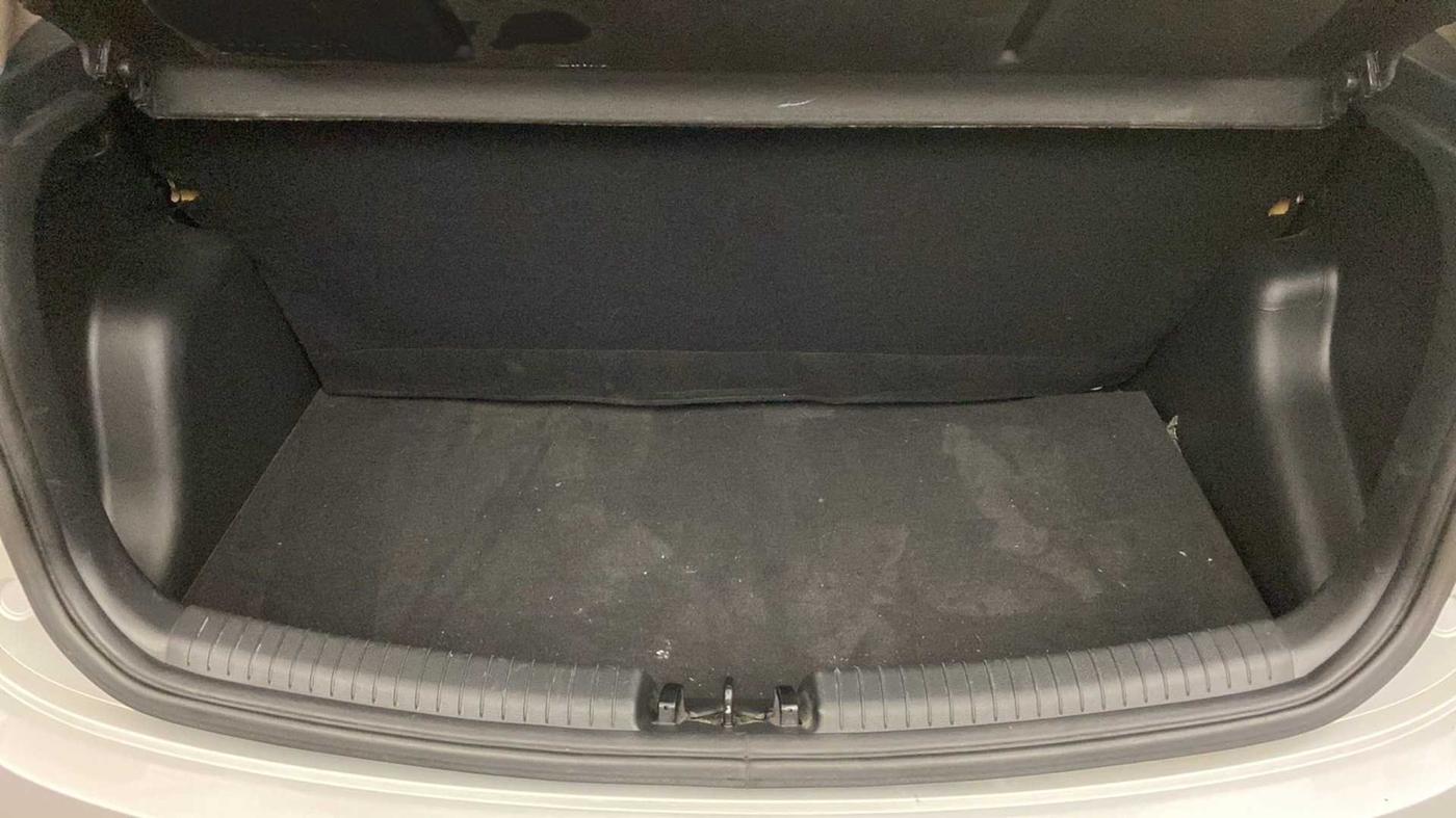 2018 Hyundai Grand i10 MAGNA AT 1.2 KAPPA VTVT, Petrol, Automatic, 28,911 km, Boot Inside