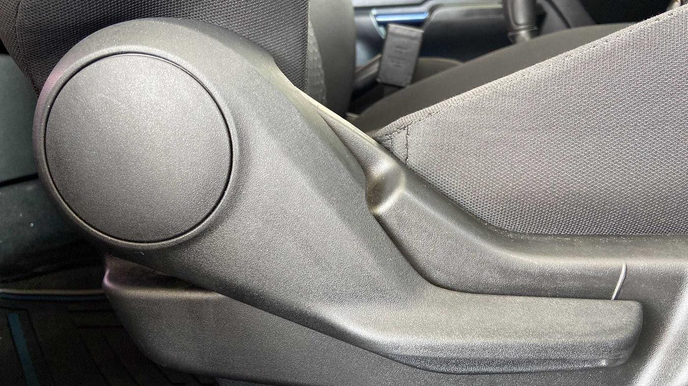 2022 Maruti IGNIS SIGMA 1.2, Petrol, Manual, 16,808 km, Driver Side Adjustment Panel