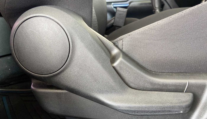 2022 Maruti IGNIS SIGMA 1.2, Petrol, Manual, 16,808 km, Driver Side Adjustment Panel