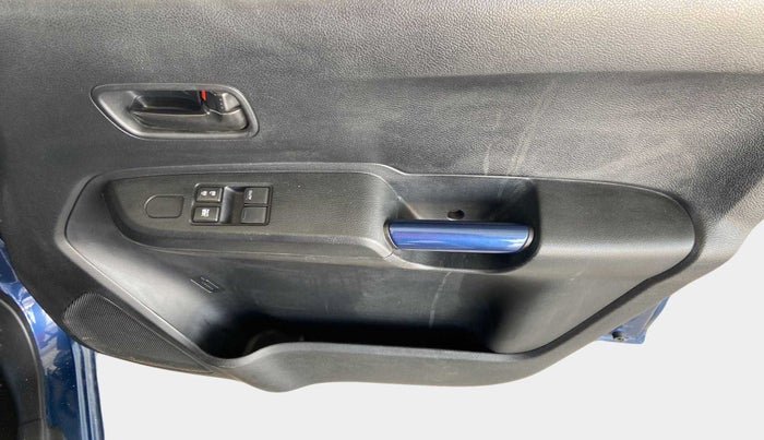 2022 Maruti IGNIS SIGMA 1.2, Petrol, Manual, 16,808 km, Driver Side Door Panels Control