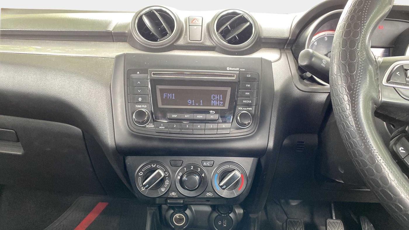 2020 Maruti Swift VXI, Petrol, Manual, 49,583 km, Air Conditioner