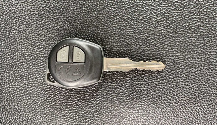 2020 Maruti Swift VXI, Petrol, Manual, 49,583 km, Key Close Up