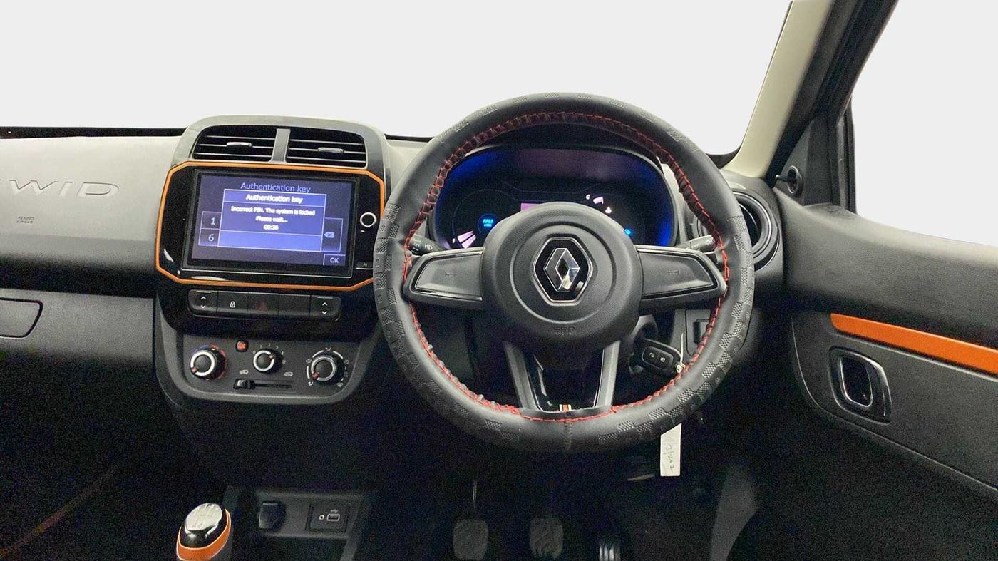 2020 Renault Kwid CLIMBER 1.0 (O), Petrol, Manual, 11,812 km, Steering Wheel Close Up
