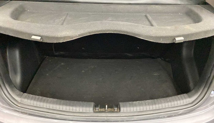 2018 Hyundai Grand i10 SPORTZ 1.2 KAPPA VTVT, Petrol, Manual, 75,742 km, Boot Inside