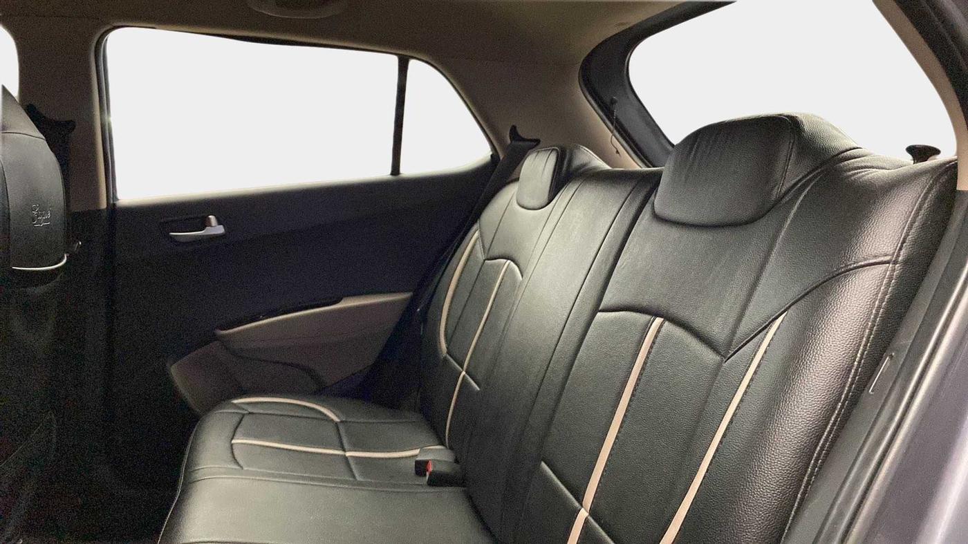 2018 Hyundai Grand i10 SPORTZ 1.2 KAPPA VTVT, Petrol, Manual, 75,742 km, Right Side Rear Door Cabin