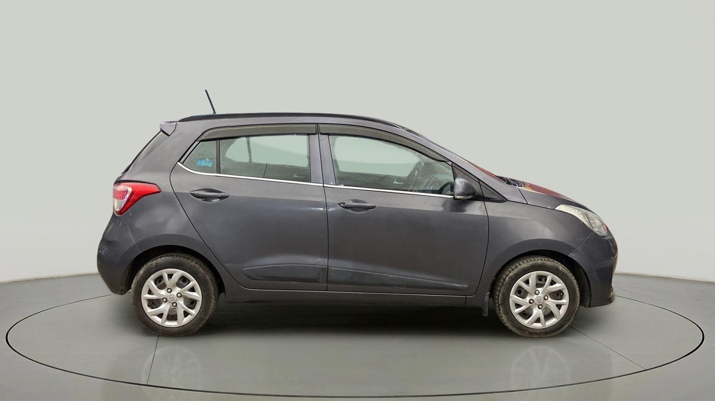 2018 Hyundai Grand i10 SPORTZ 1.2 KAPPA VTVT, Petrol, Manual, 75,742 km, Right Side View