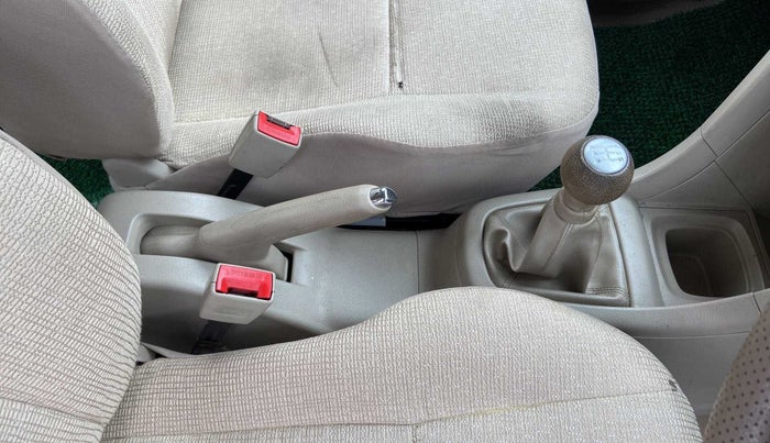 2015 Maruti Swift Dzire VXI, Petrol, Manual, 28,996 km, Gear Lever