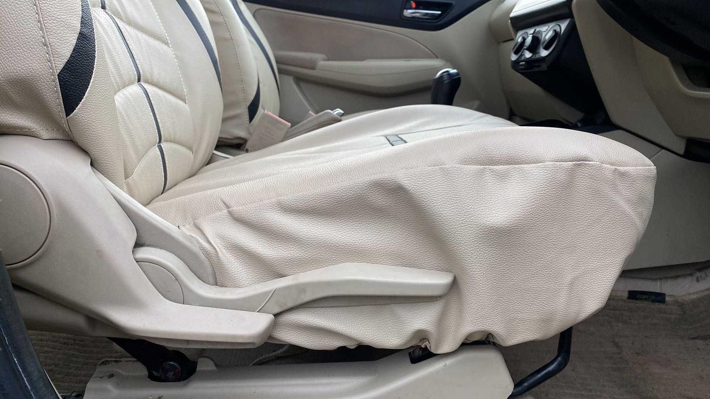 2018 Maruti Dzire VXI, Petrol, Manual, 52,395 km, Driver Side Adjustment Panel