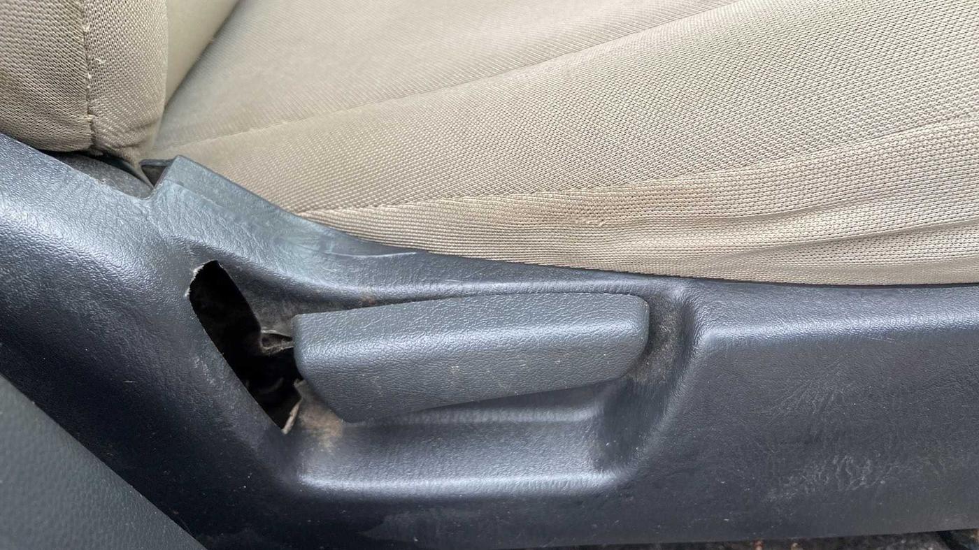 2016 Maruti Alto K10 VXI (O), Petrol, Manual, 95,277 km, Driver Side Adjustment Panel