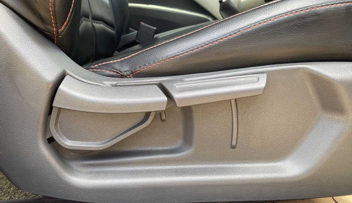 2020 Hyundai AURA SX 1.2, Petrol, Manual, 41,862 km, Driver Side Adjustment Panel