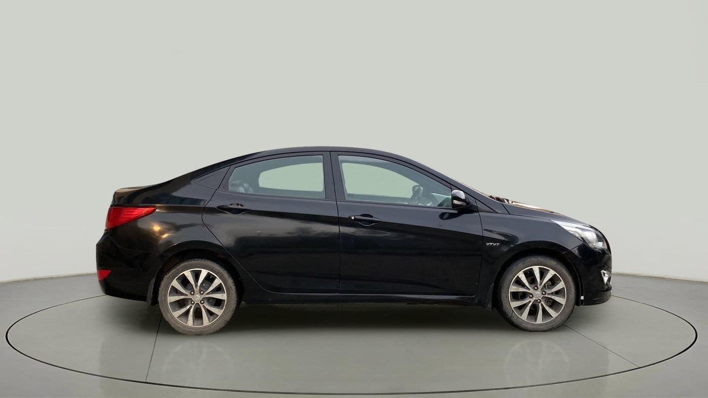 2016 Hyundai Verna 1.6 VTVT SX, Petrol, Manual, 63,670 km, Right Side View