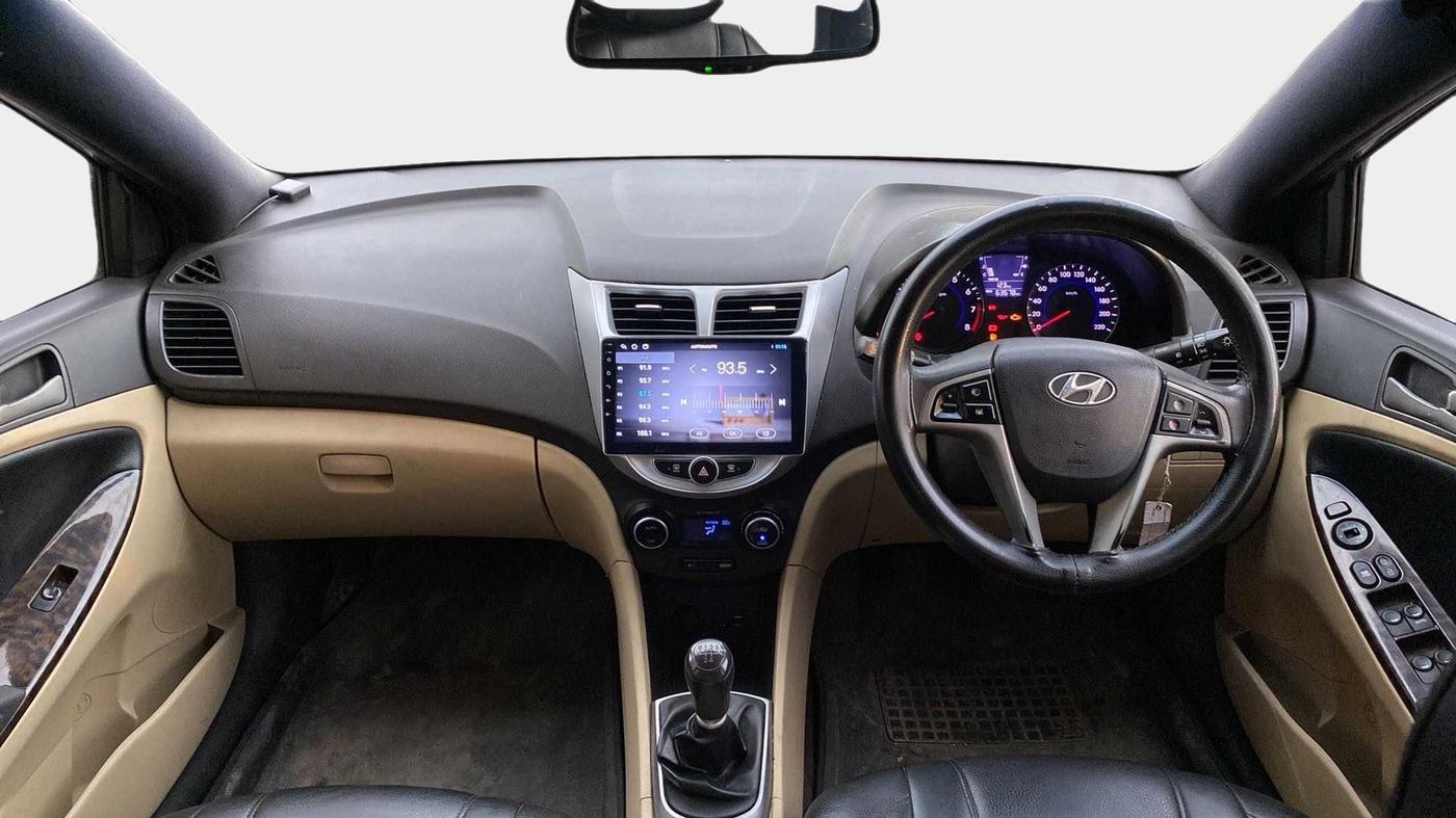 2016 Hyundai Verna 1.6 VTVT SX, Petrol, Manual, 63,670 km, Dashboard