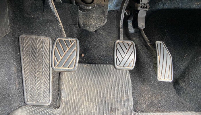 2023 Maruti Baleno  ZETA CNG 1.2L, CNG, Manual, 16,510 km, Pedals