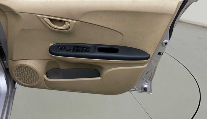 2014 Honda Brio S MT, Petrol, Manual, 46,259 km, Driver Side Door Panels Control