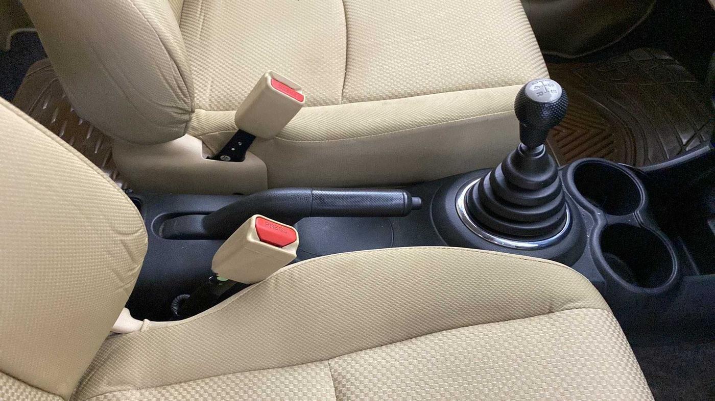 2015 Honda Brio S MT, Petrol, Manual, 97,786 km, Gear Lever
