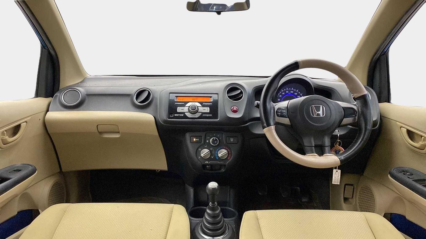 2015 Honda Brio S MT, Petrol, Manual, 97,786 km, Dashboard