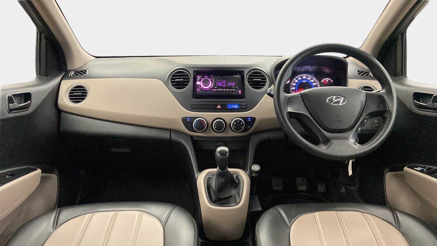 2016 Hyundai Grand i10 MAGNA 1.2 KAPPA VTVT, Petrol, Manual, 32,675 km, Dashboard