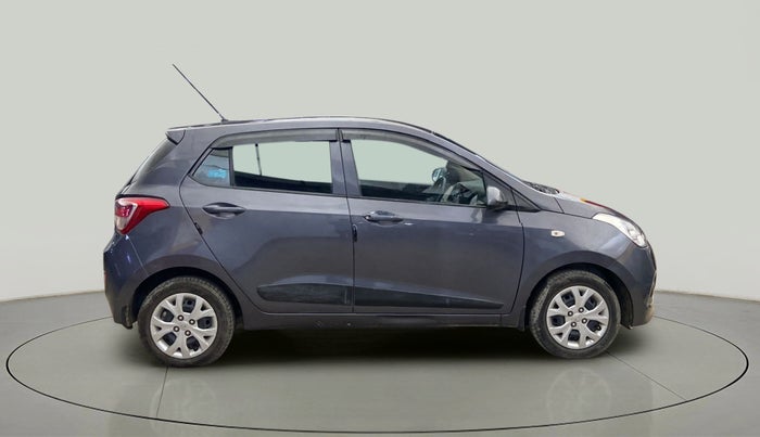 2016 Hyundai Grand i10 MAGNA 1.2 KAPPA VTVT, Petrol, Manual, 32,675 km, Right Side View