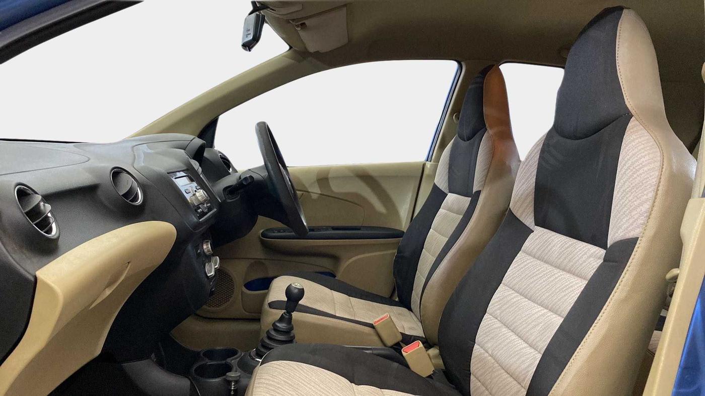 2015 Honda Brio S MT, Petrol, Manual, 34,057 km, Right Side Front Door Cabin