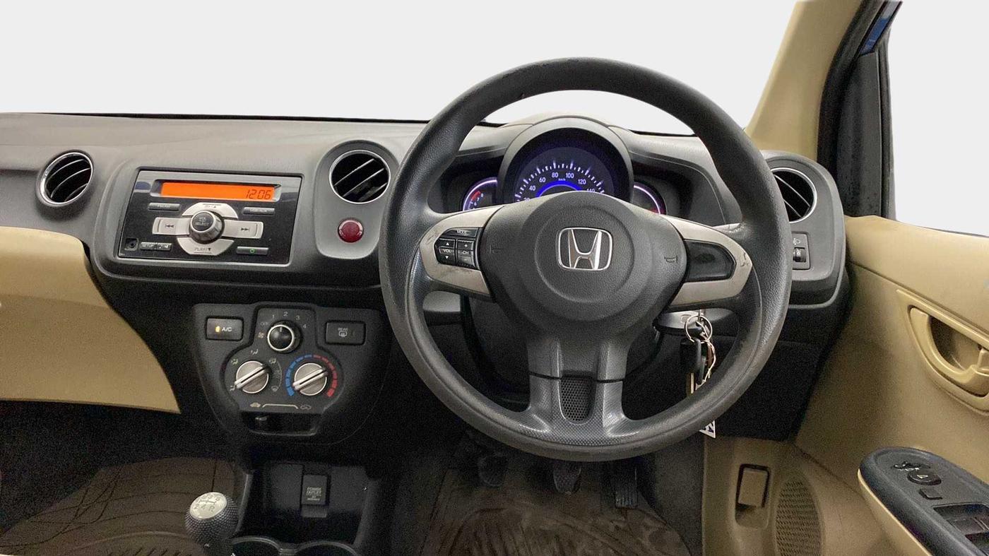 2015 Honda Brio S MT, Petrol, Manual, 34,057 km, Steering Wheel Close Up