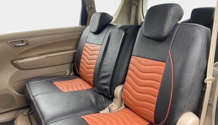 2017 Maruti Ertiga ZDI + SHVS, Diesel, Manual, 82,318 km, Right Side Rear Door Cabin