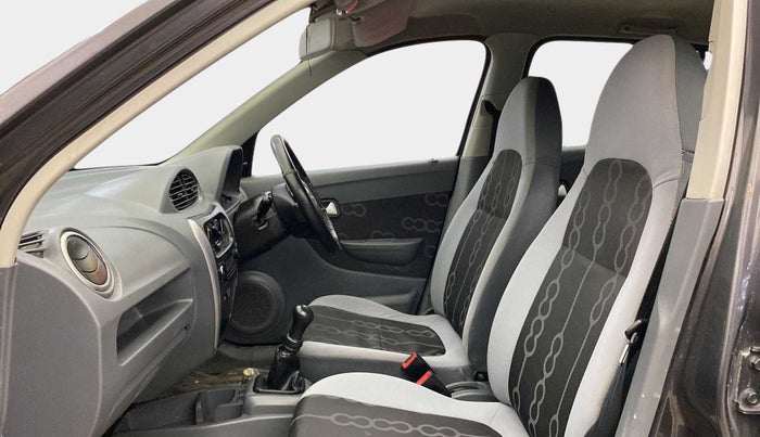 2015 Maruti Alto 800 VXI, Petrol, Manual, 67,219 km, Right Side Front Door Cabin