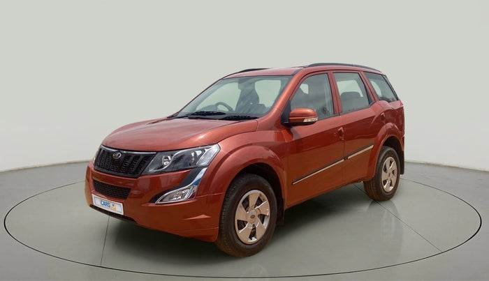 2017 Mahindra XUV500 W4, Diesel, Manual, 23,745 km, Left Front Diagonal