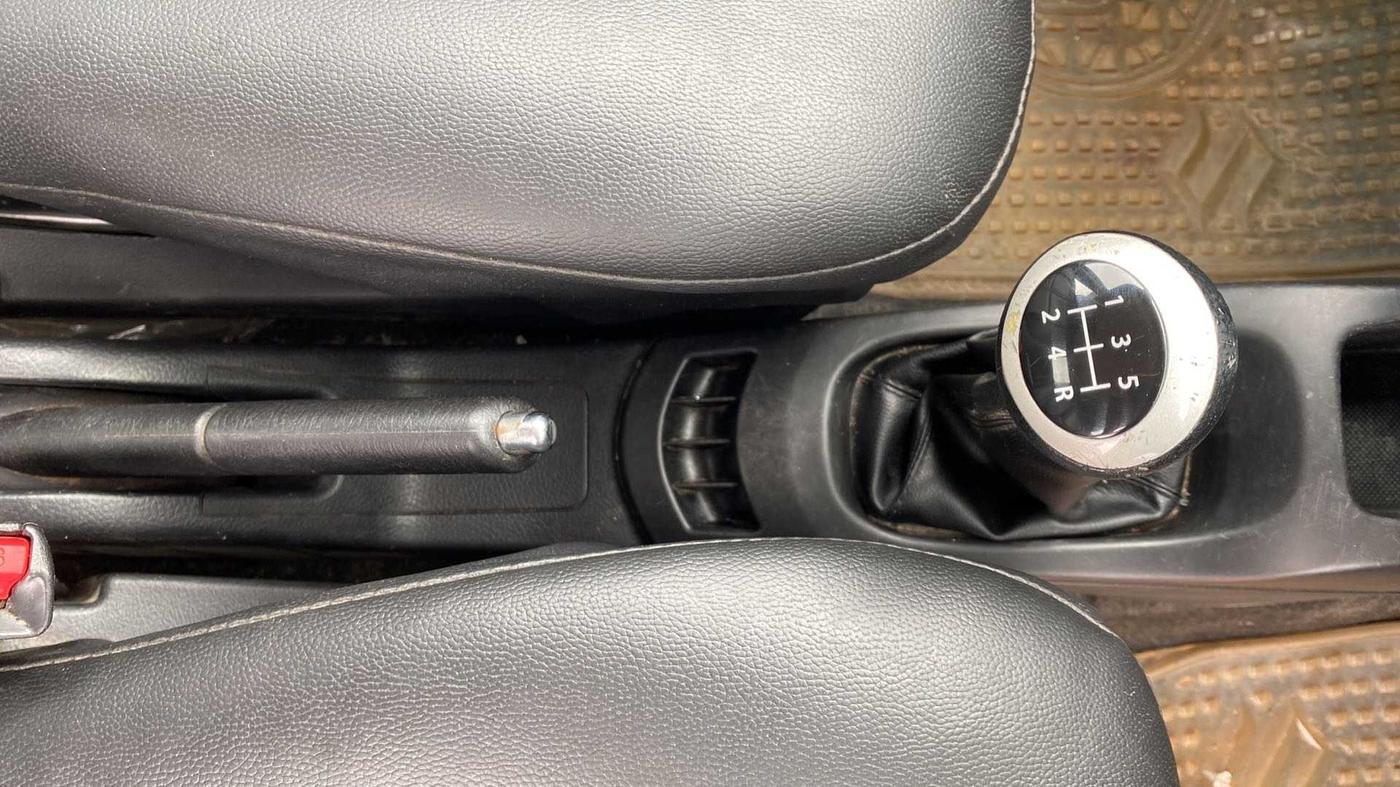 2017 Maruti Wagon R 1.0 VXI, Petrol, Manual, 28,874 km, Gear Lever